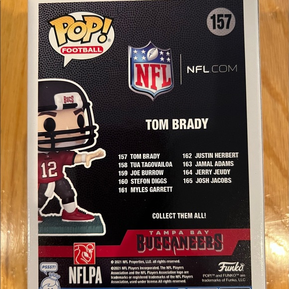 NFL Bucs Tom Brady Funko Pop! Vinyl Figure #157 New - Picture 3 of 5